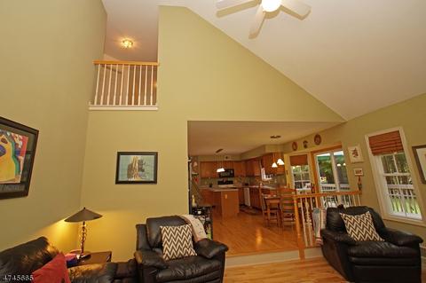 3 Cliffside Way, Andover, NJ 07821 photo 5