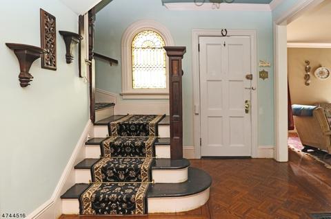 42 Maple Pl, Nutley, NJ 07110 photo 4