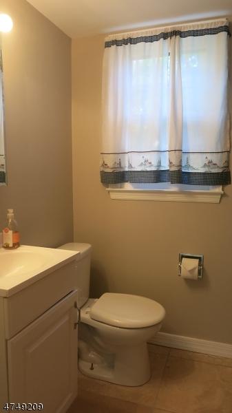 714 Warfield Rd, North Plainfield, NJ 07063 photo 13