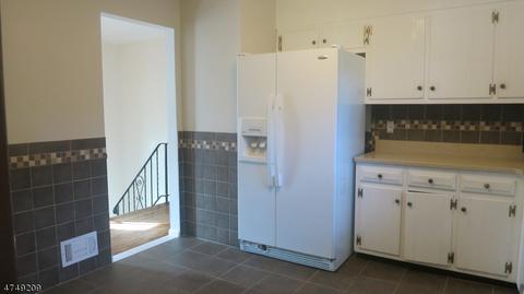 714 Warfield Rd, North Plainfield, NJ 07063 photo 16