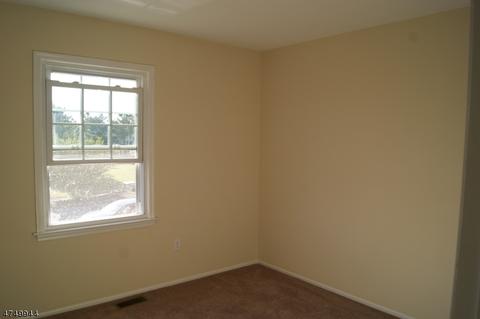 7 Devonshire Ct, Flemington, NJ 08822 photo 5