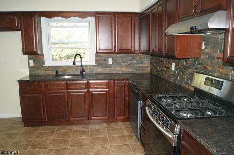 7 Devonshire Ct, Flemington, NJ 08822 photo 3