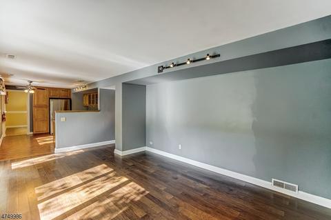 61 Fairview Dr E, Basking Ridge, NJ 07920 photo 9