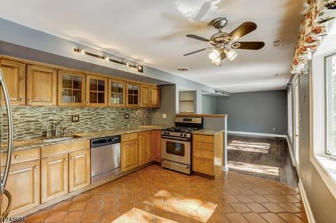 61 Fairview Dr E, Basking Ridge, NJ 07920 photo 1
