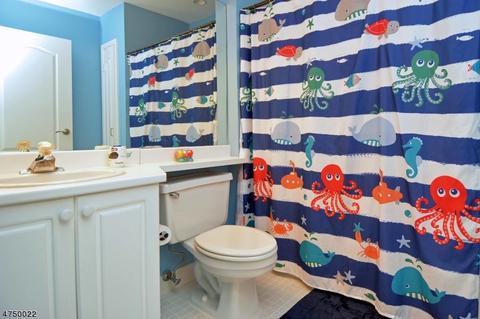 8304 Brittany Dr, Wayne, NJ 07470 photo 21