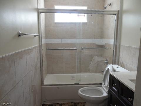 422 Devon St, Kearny, NJ 07032 photo 17