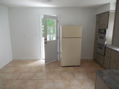422 Devon St, Kearny, NJ 07032 photo 10
