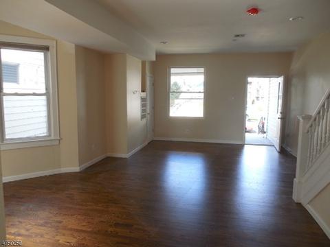 422 Devon St, Kearny, NJ 07032 photo 8