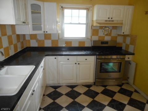 237 E 6th Ave, Roselle, NJ 07203 photo 5