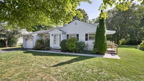 5 Kemp Dr, Springfield, NJ 07081 photo 2