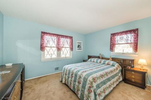 2 Larkspur Rd, Wayne, NJ 07470 photo 16