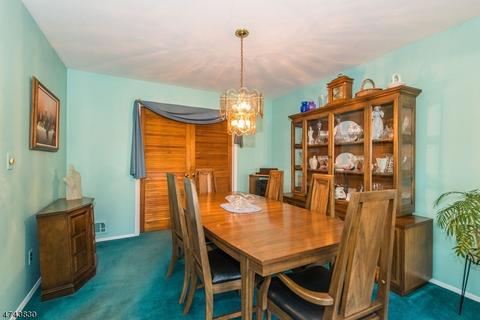2 Larkspur Rd, Wayne, NJ 07470 photo 5