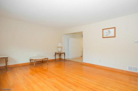 112 E Passaic Ave, Nutley, NJ 07110 photo 8