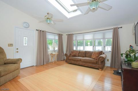 112 E Passaic Ave, Nutley, NJ 07110 photo 3