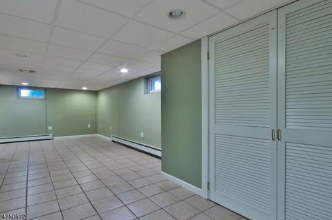 68 Deerfield Rd, Wayne, NJ 07470 photo 16