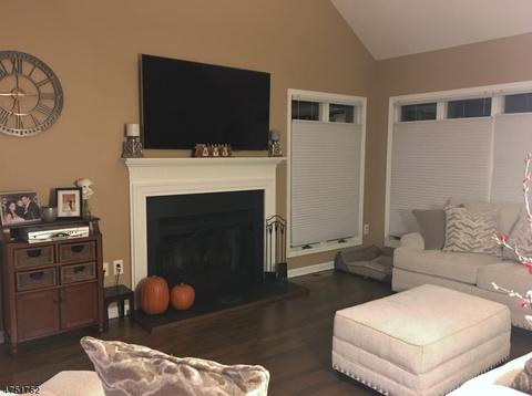 87 Birch Ln, Wayne, NJ 07470 photo 2