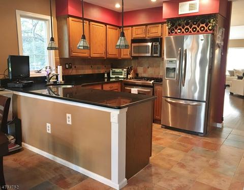 87 Birch Ln, Wayne, NJ 07470 photo 9
