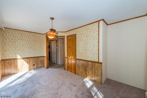 71 Bergen Ave, Wanaque Boro, NJ 07420 photo 14