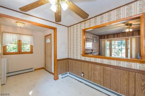 71 Bergen Ave, Wanaque Boro, NJ 07420 photo 9