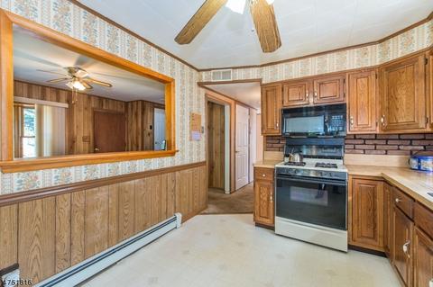 71 Bergen Ave, Wanaque Boro, NJ 07420 photo 10
