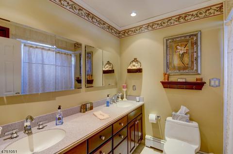 31 Mayfair Dr, Wayne, NJ 07470 photo 16