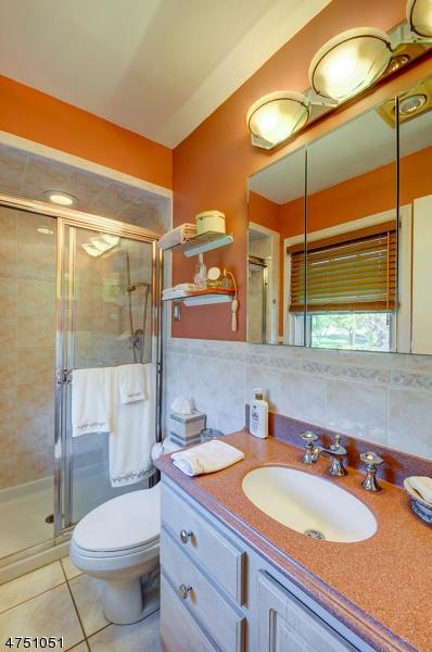 31 Mayfair Dr, Wayne, NJ 07470 photo 21
