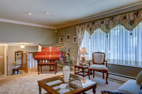 31 Mayfair Dr, Wayne, NJ 07470 photo 5
