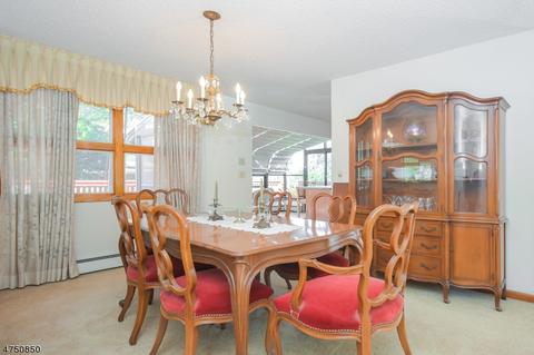 51 Colonial Rd, Wayne, NJ 07470 photo 4