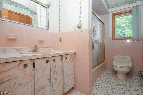 51 Colonial Rd, Wayne, NJ 07470 photo 12