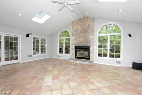 32 Veteri Pl, Wayne, NJ 07470 photo 10