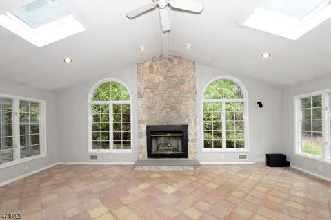 32 Veteri Pl, Wayne, NJ 07470 photo 11