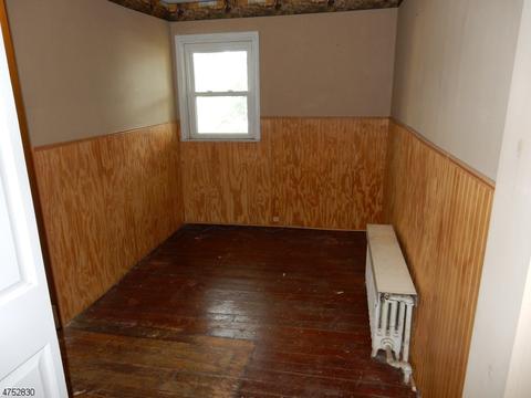 16 Stone St, North Plainfield, NJ 07060 photo 12