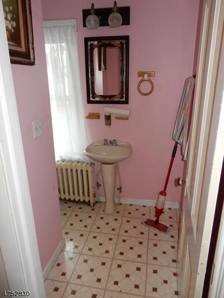 16 Stone St, North Plainfield, NJ 07060 photo 15
