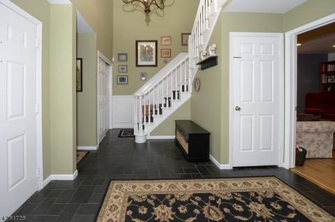2 Sundance Dr, Wayne, NJ 07470 photo 2
