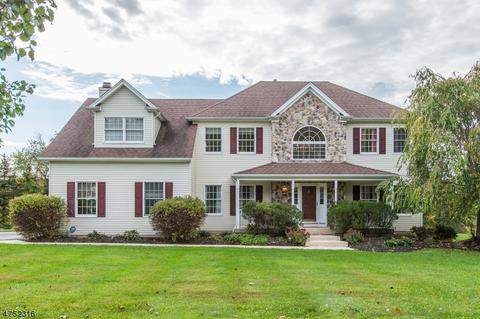 2 Noa Ct, Hackettstown, NJ 07840 photo 2