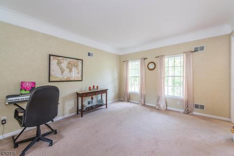 2 Noa Ct, Hackettstown, NJ 07840 photo 4