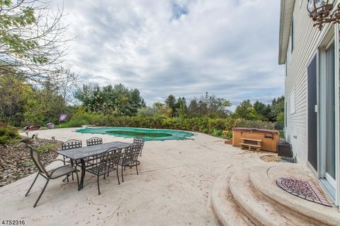 2 Noa Ct, Hackettstown, NJ 07840 photo 22