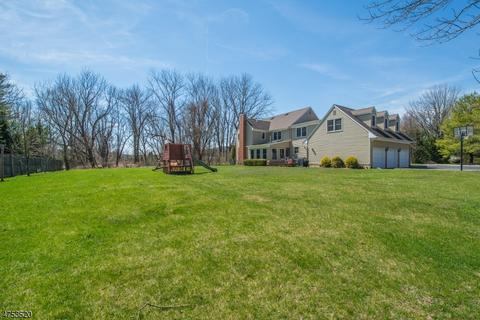 2 Kendall Ct, Mendham, NJ 07945 photo 2