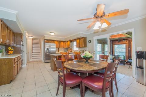 2 Kendall Ct, Mendham, NJ 07945 photo 8