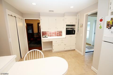 205 Midland Ave, Paramus, NJ 07652 photo 8