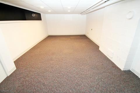 205 Midland Ave, Paramus, NJ 07652 photo 19