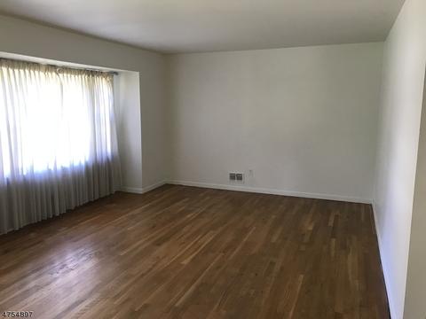 31-35 Wiley Ave, Plainfield, NJ 07062 photo 2