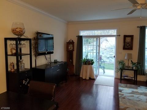 50 Parkside Dr, Haskell, NJ 07420 photo 3