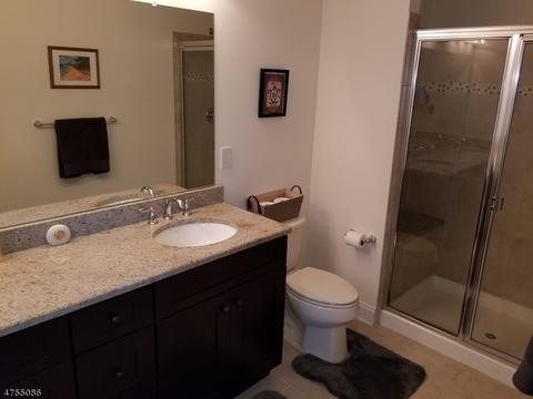 50 Parkside Dr, Haskell, NJ 07420 photo 12