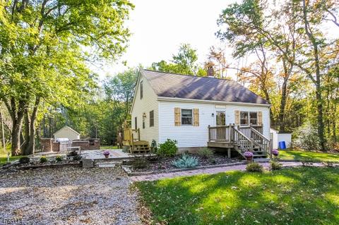 69 Decker Rd, Flemington, NJ 08822 photo 2