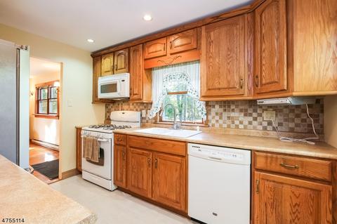 69 Decker Rd, Flemington, NJ 08822 photo 13