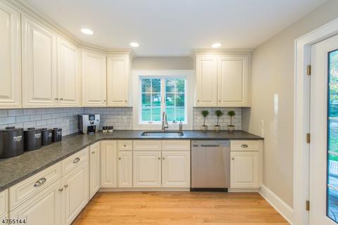 10 Split Rock Rd, Boonton, NJ 07005 photo 9