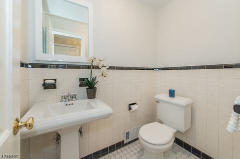 3 Dunnder Dr, Summit, NJ 07901 photo 11