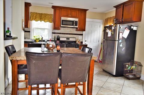 58 Brook Ave, North Plainfield, NJ 07060 photo 3