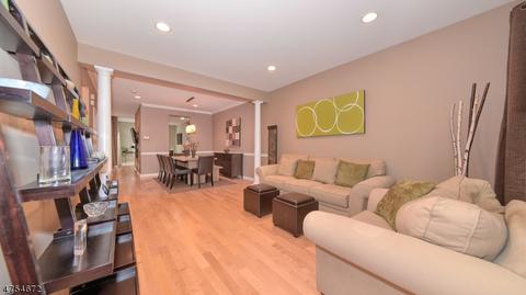 148 Levinberg Ln, Wayne, NJ 07470 photo 3